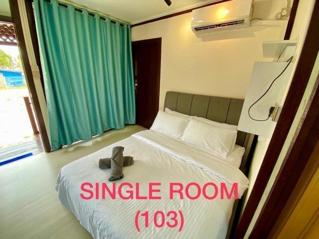 קמפונג פנריק Tts Staycation Chalet מראה חיצוני תמונה
